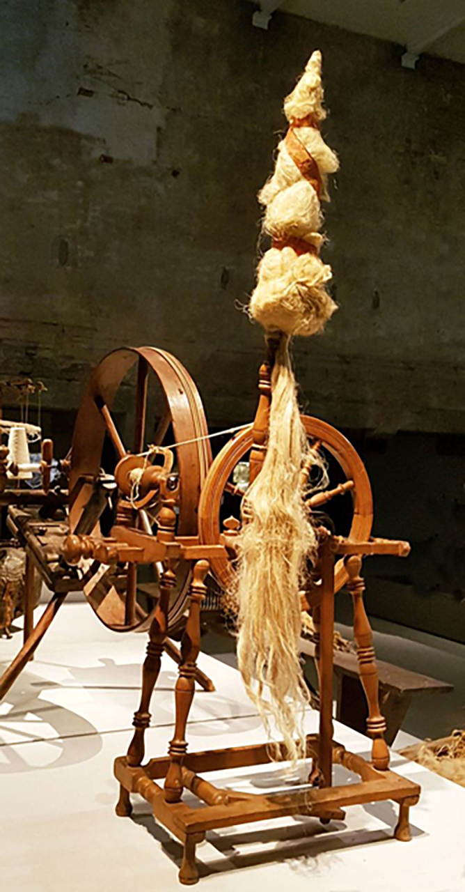 Spinnrad für die Herstellung des Lein-Fadens